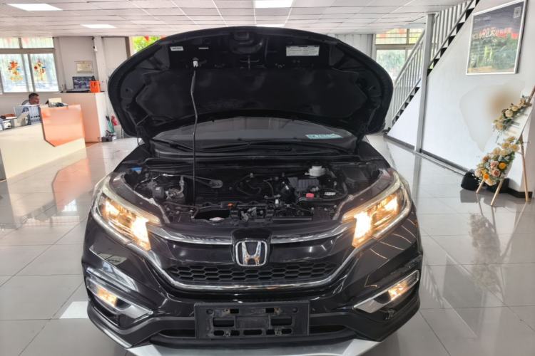 Used Honda CR-V 2016 2.0L two-wheel drive Urban Edition Engine Bay
