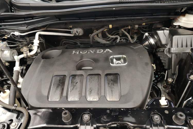 Used Honda CR-V 2016 2.0L two-wheel drive Urban Edition Engine Bay