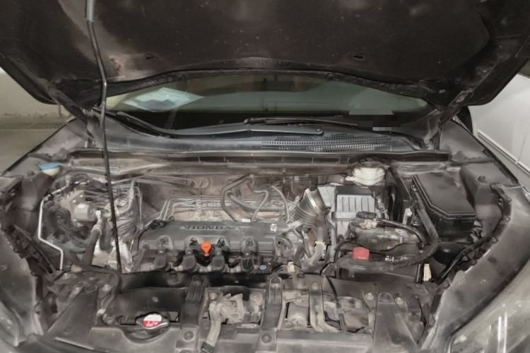 Used Honda CR-V 2016 2.0L two-wheel drive Urban Edition Engine Bay