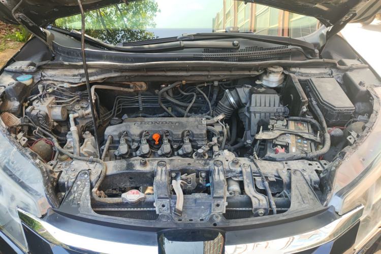 Used Honda CR-V 2016 2.0L two-wheel drive Urban Edition Engine Bay