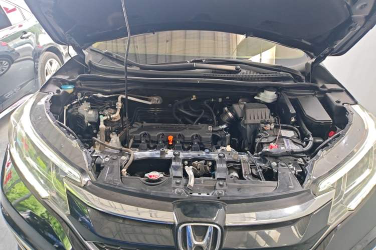 Used Honda CR-V 2016 2.0L two-wheel drive Urban Edition Engine Bay