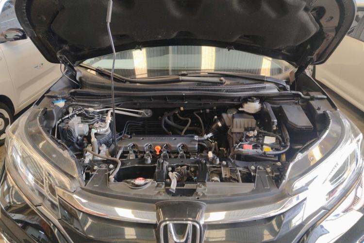 Used Honda CR-V 2016 2.0L two-wheel drive Urban Edition Engine Bay