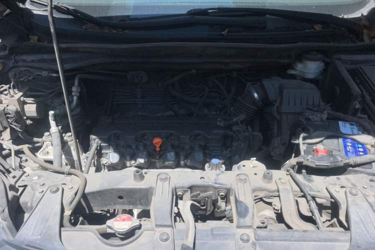 Used Honda CR-V 2016 2.0L two-wheel drive Urban Edition Engine Bay