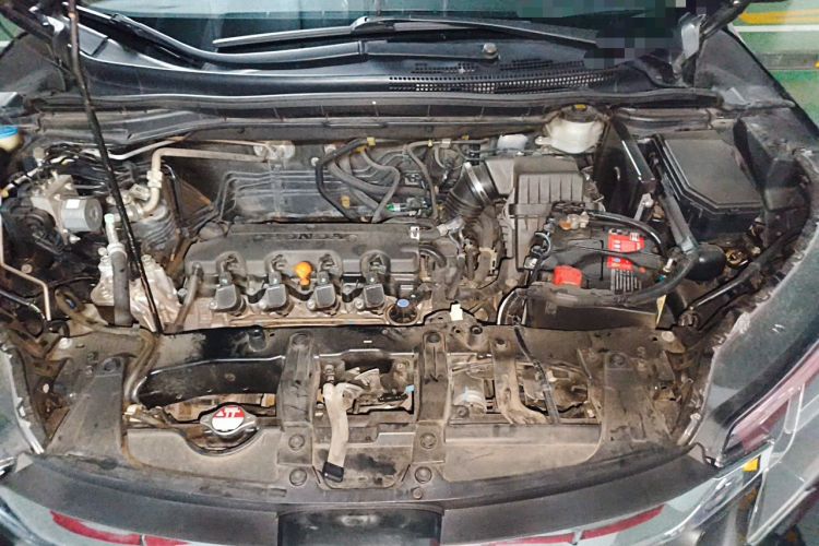 Used Honda CR-V 2016 2.0L two-wheel drive Urban Edition Engine Bay