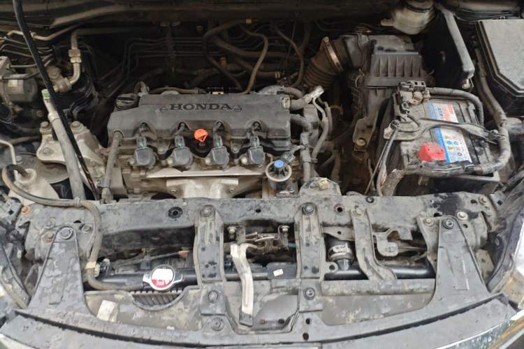 Used Honda CR-V 2016 2.0L two-wheel drive Urban Edition Engine Bay