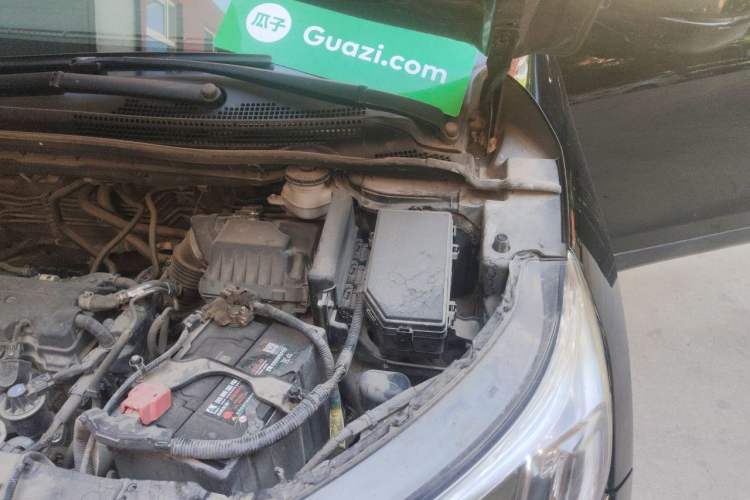 Used Honda CR-V 2016 2.0L two-wheel drive Urban Edition Engine Bay Left