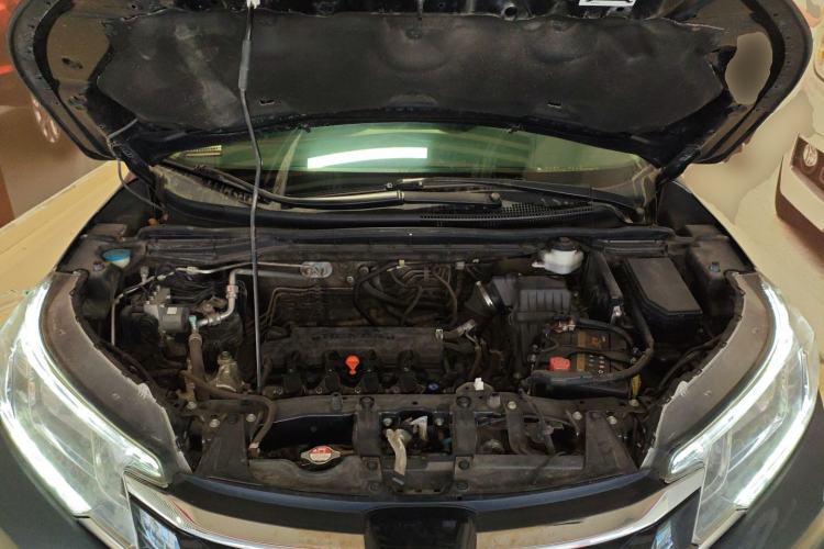 Used Honda CR-V 2016 2.0L two-wheel drive Urban Edition Engine Bay
