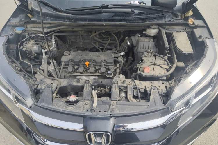 Used Honda CR-V 2016 2.0L two-wheel drive Urban Edition Engine Bay
