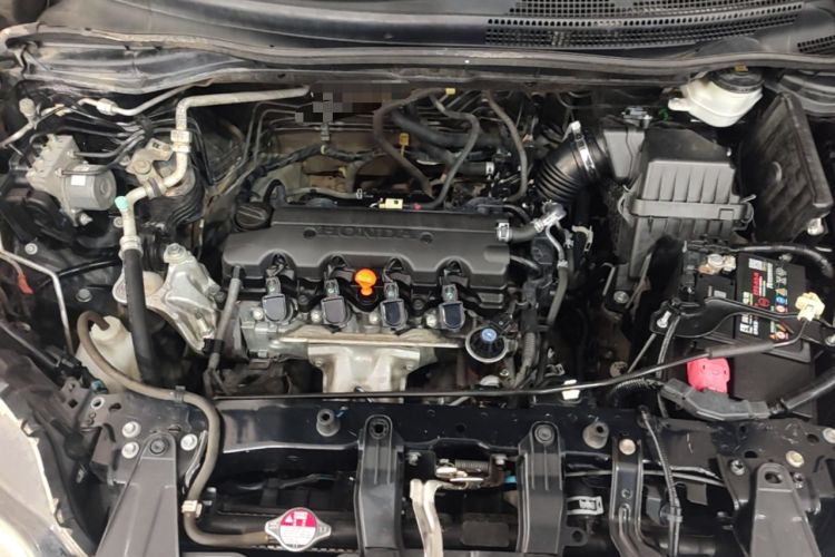 Used Honda CR-V 2016 2.0L two-wheel drive Urban Edition Engine Bay