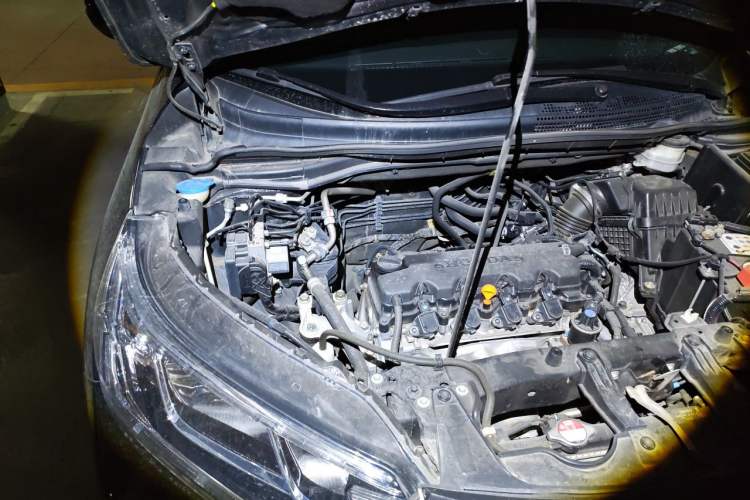 Used Honda CR-V 2016 2.0L Two-Wheel Drive Classic Edition Engine Bay Right