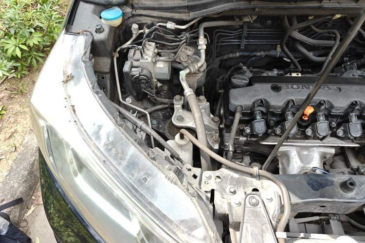 Used Honda CR-V 2016 2.0L Two-Wheel Drive Classic Edition Engine Bay Right