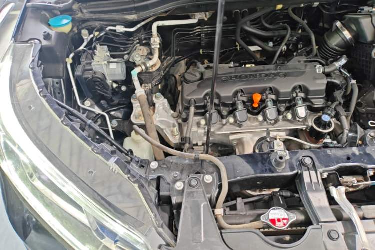 Used Honda CR-V 2016 2.0L two-wheel drive Urban Edition Engine Bay Right