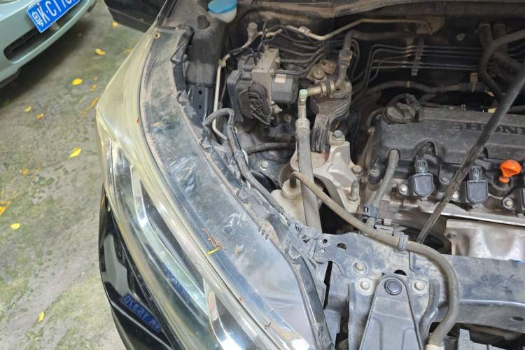 Used Honda CR-V 2016 2.0L Two-Wheel Drive Classic Edition Engine Bay Right