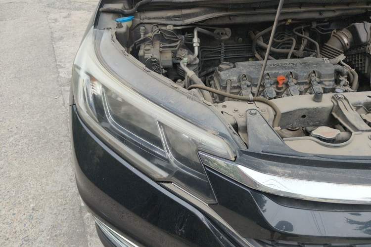 Used Honda CR-V 2016 2.0L Two-Wheel Drive Classic Edition Engine Bay Right