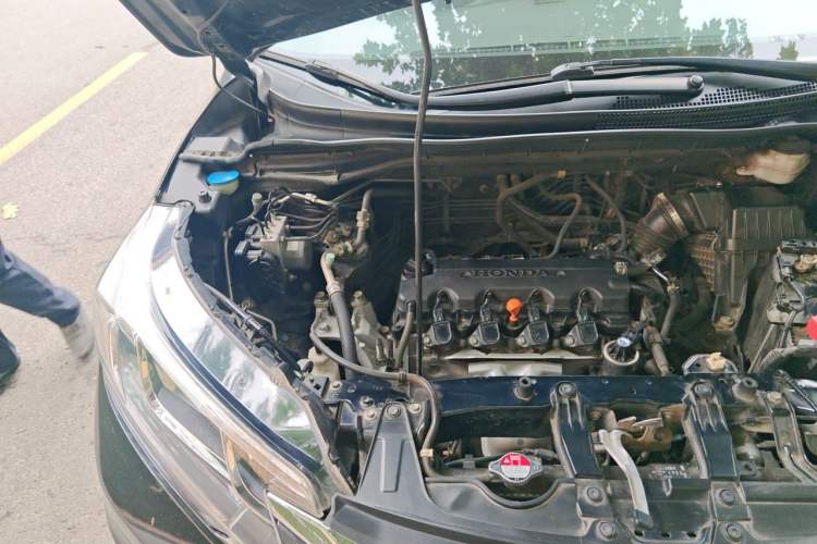 Used Honda CR-V 2016 2.0L Two-Wheel Drive Classic Edition Engine Bay Right