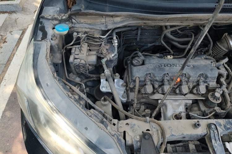 Used Honda CR-V 2016 2.0L Two-Wheel Drive Classic Edition Engine Bay Right