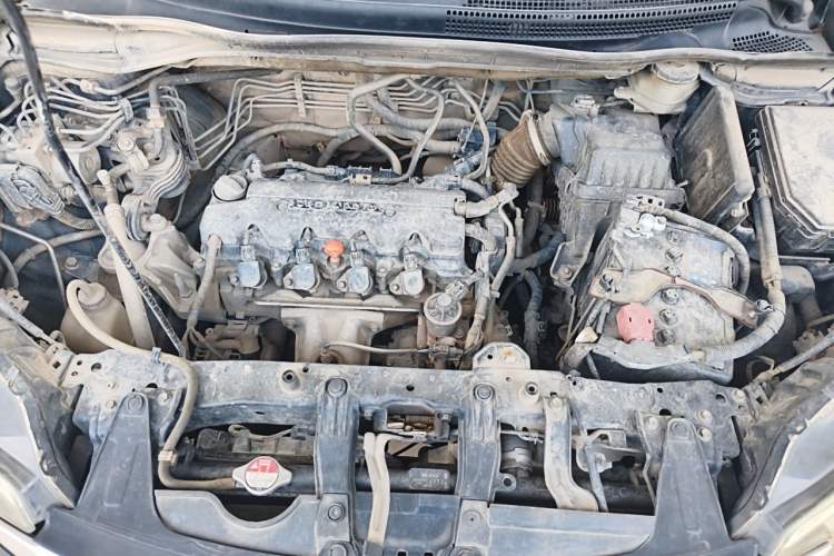 Used Honda CR-V 2016 2.0L two-wheel drive Urban Edition Engine Bay