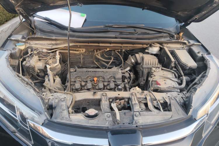 Used Honda CR-V 2016 2.0L two-wheel drive Urban Edition Engine Bay