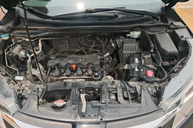 Used Honda CR-V 2016 2.0L two-wheel drive Urban Edition Engine Bay