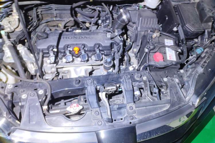 Used Honda CR-V 2016 2.0L Two-Wheel Drive Classic Edition Engine Bay