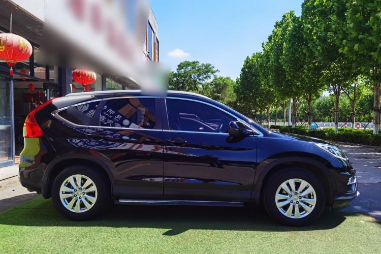 Used Honda CR-V 2016 2.0L two-wheel drive Urban Edition Exterior 2