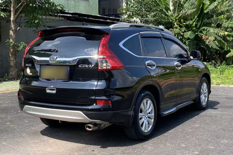 Used Honda CR-V 2016 2.0L two-wheel drive Urban Edition Exterior 4
