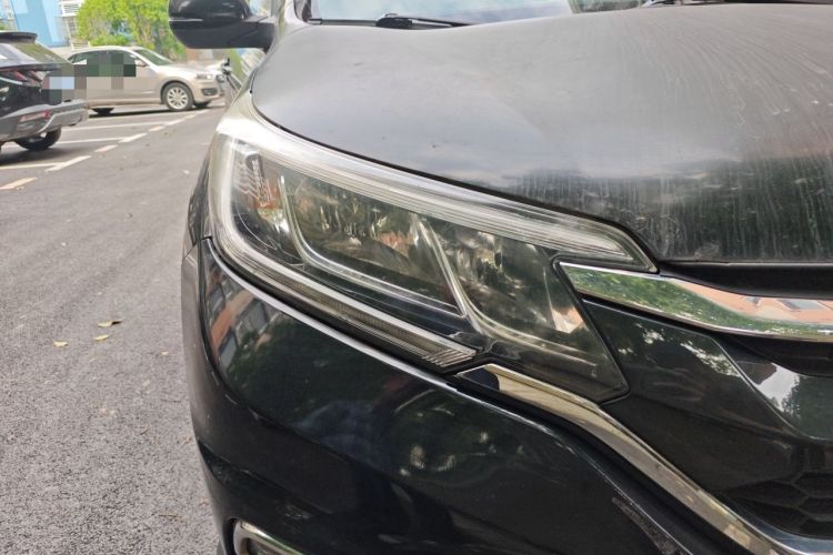 Used Honda CR-V 2016 2.0L two-wheel drive Urban Edition Exterior 6