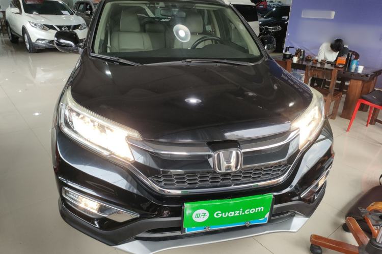 Used Honda CR-V 2016 2.0L two-wheel drive Urban Edition Front