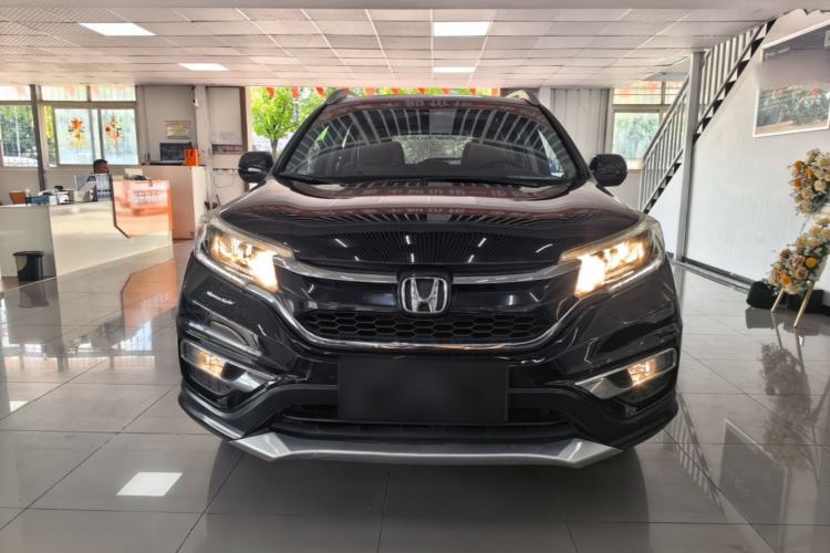 Used Honda CR-V 2016 2.0L two-wheel drive Urban Edition Front