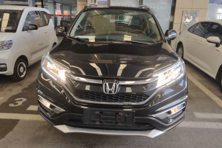 Used Honda CR-V 2016 2.0L two-wheel drive Urban Edition Front