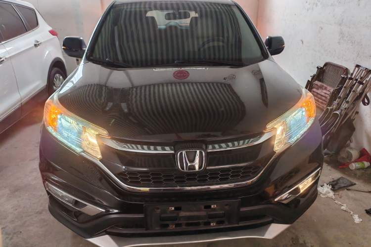 Used Honda CR-V 2016 2.0L Two-Wheel Drive Classic Edition Front