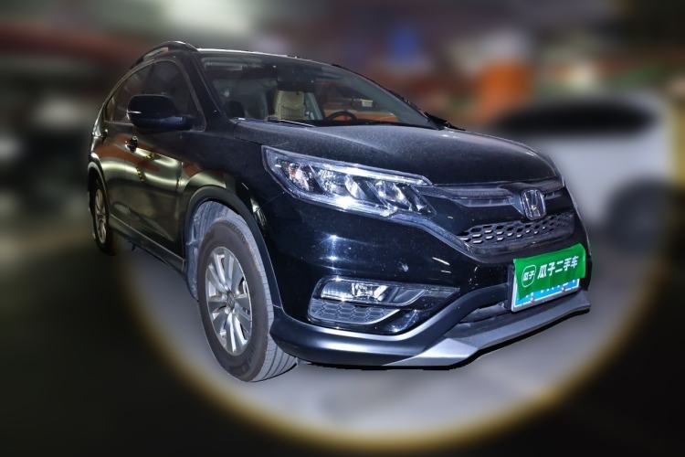 Used Honda CR-V 2016 2.0L Two-Wheel Drive Classic Edition Front Right 45 Deg