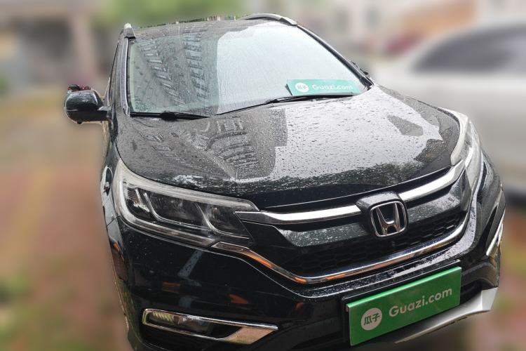 Used Honda CR-V 2016 2.0L two-wheel drive Urban Edition Front Right 45 Deg