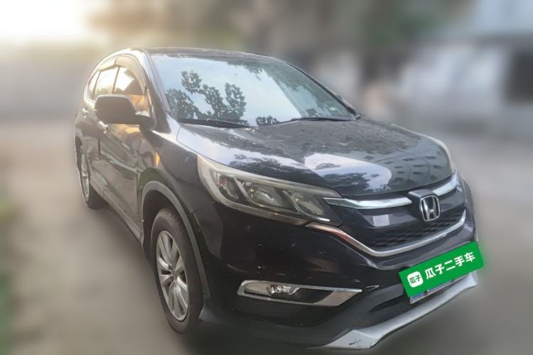 Used Honda CR-V 2016 2.0L two-wheel drive Urban Edition Front Right 45 Deg