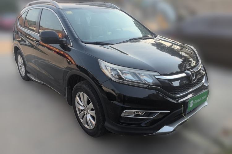 Used Honda CR-V 2016 2.0L Two-Wheel Drive Classic Edition Front Right 45 Deg