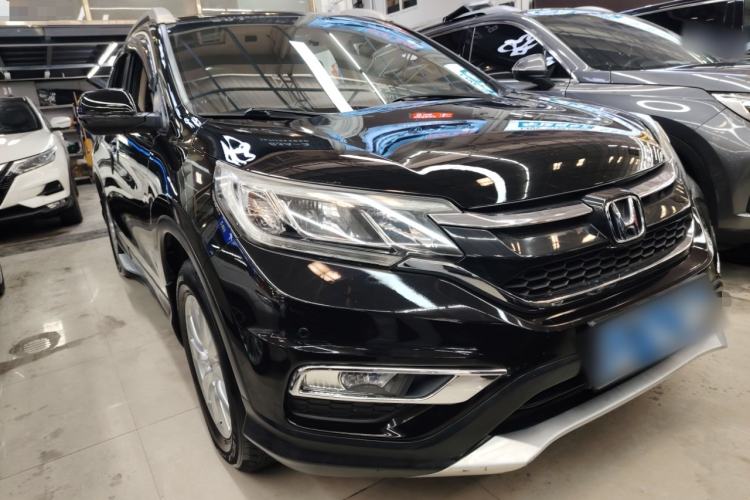 Used Honda CR-V 2016 2.0L two-wheel drive Urban Edition Front Right 45 Deg