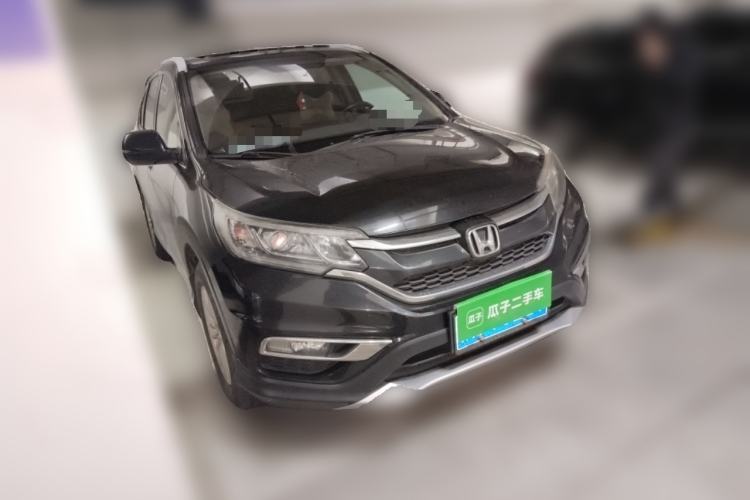 Used Honda CR-V 2016 2.0L two-wheel drive Urban Edition Front Right 45 Deg