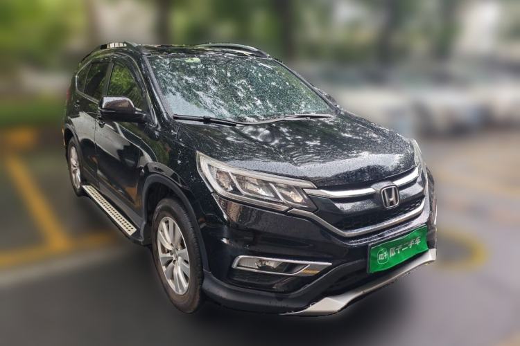 Used Honda CR-V 2016 2.0L two-wheel drive Urban Edition Front Right 45 Deg