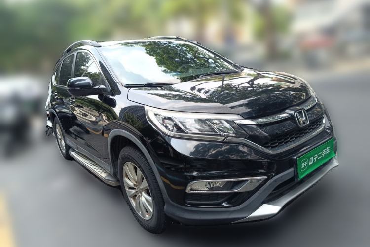 Used Honda CR-V 2016 2.0L Two-Wheel Drive Classic Edition Front Right 45 Deg