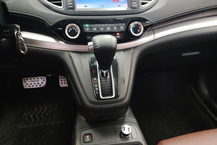 Used Honda CR-V 2016 2.0L two-wheel drive Urban Edition Gear Lever