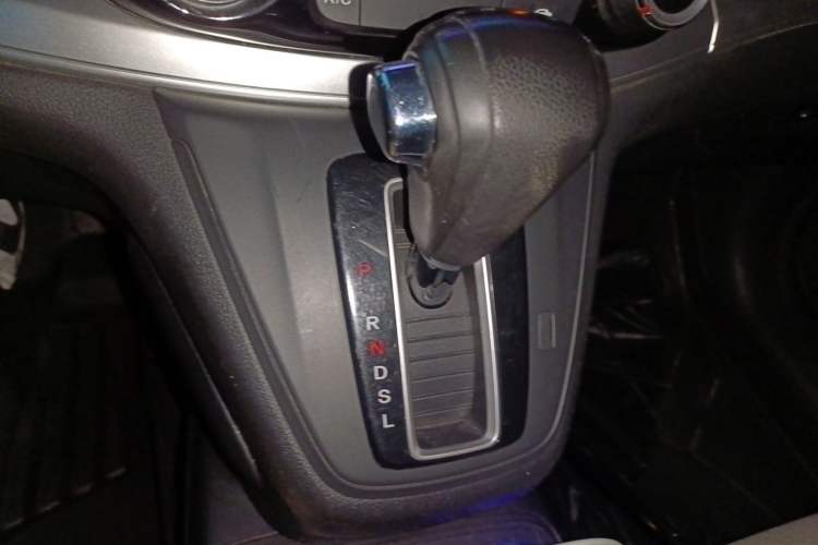 Used Honda CR-V 2016 2.0L Two-Wheel Drive Classic Edition Gear Lever