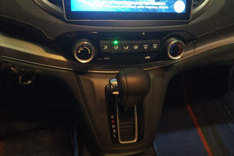 Used Honda CR-V 2016 2.0L two-wheel drive Urban Edition Gear Lever