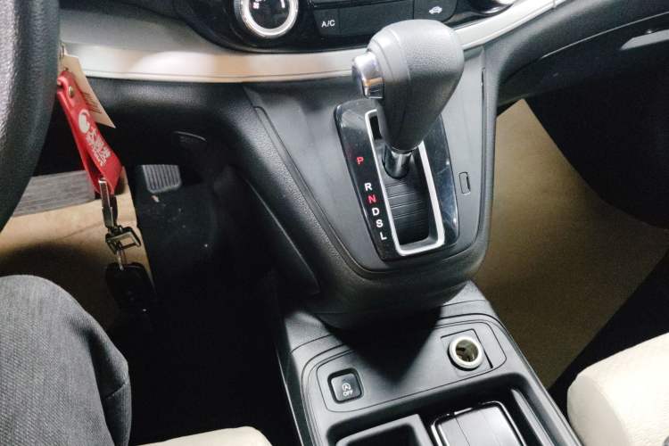 Used Honda CR-V 2016 2.0L Two-Wheel Drive Classic Edition Gear Lever