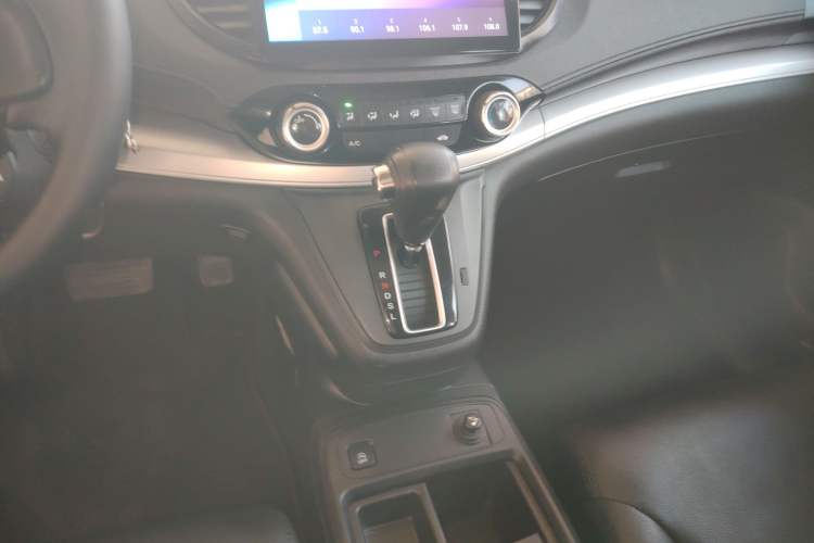 Used Honda CR-V 2016 2.0L two-wheel drive Urban Edition Gear Lever