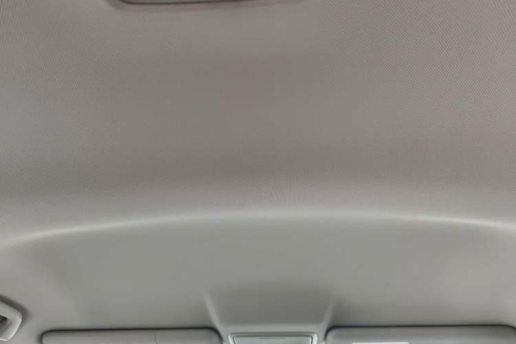 Used Honda CR-V 2016 2.0L Two-Wheel Drive Classic Edition Headliner