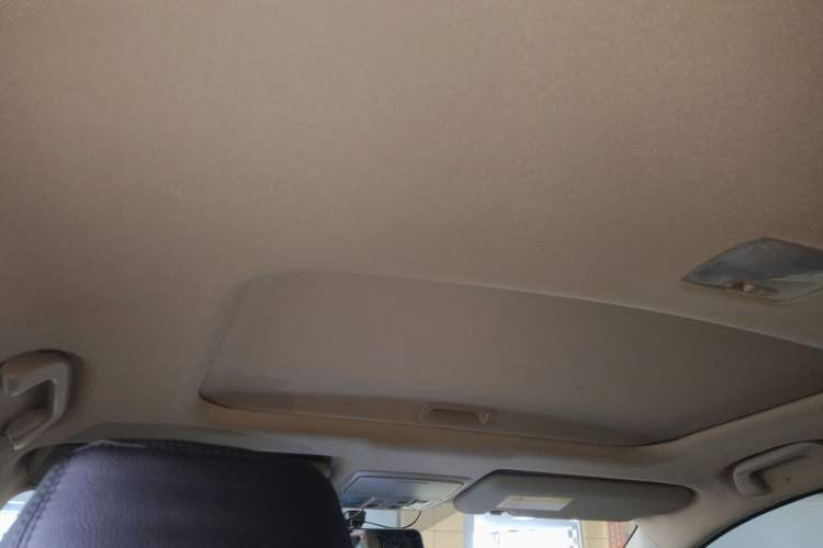 Used Honda CR-V 2016 2.0L two-wheel drive Urban Edition Headliner