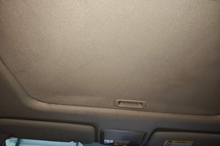 Used Honda CR-V 2016 2.0L two-wheel drive Urban Edition Headliner
