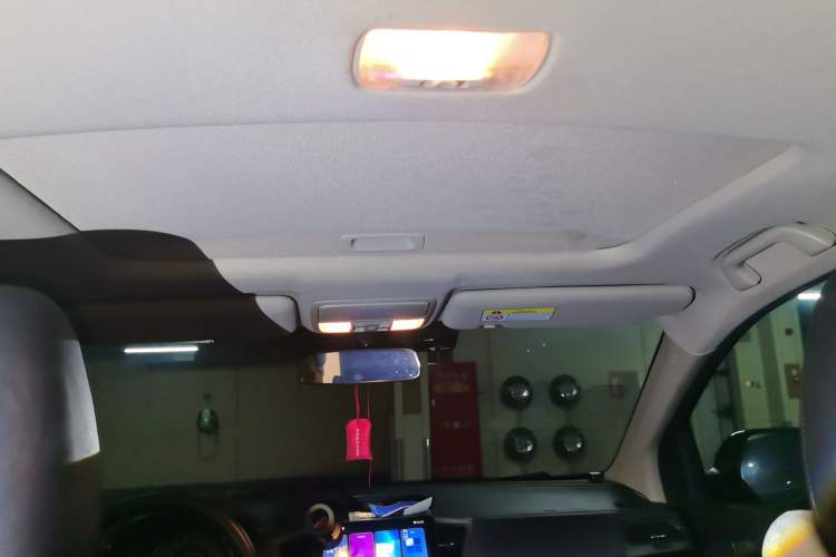 Used Honda CR-V 2016 2.0L two-wheel drive Urban Edition Headliner
