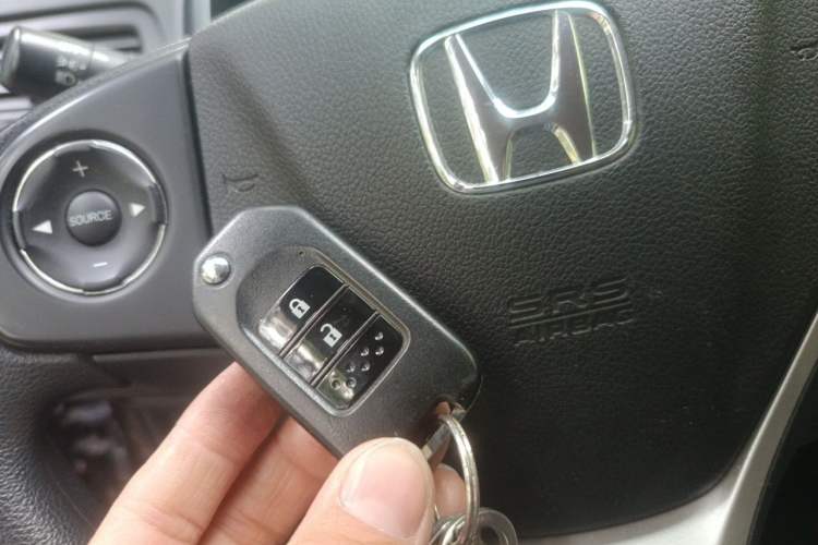 Used Honda CR-V 2016 2.0L Two-Wheel Drive Classic Edition Interior 1