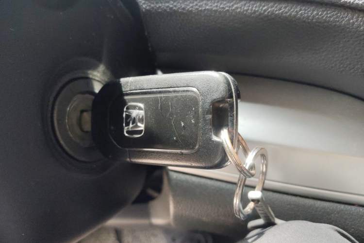 Used Honda CR-V 2016 2.0L Two-Wheel Drive Classic Edition Interior 1